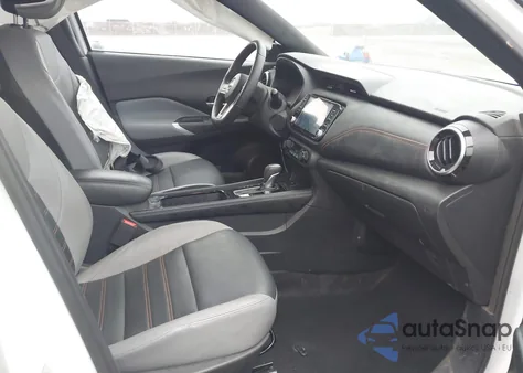 2024 Nissan Kicks Sr Xtronic Cvt z USA, uszkodzony, nr VIN 3N1CP5DV7RL496607